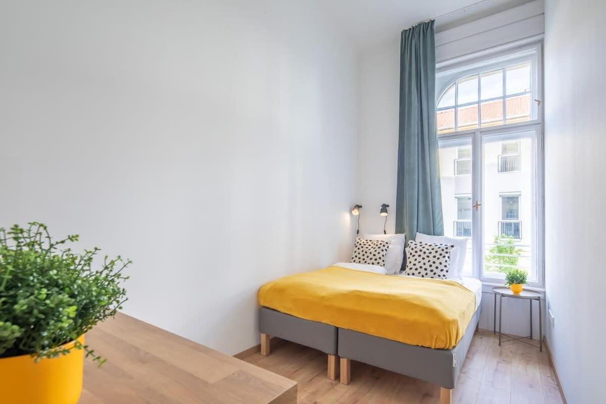 Central - New - Easy Sleep Budapest Exterior foto